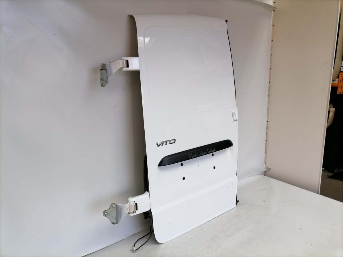 Mercedes Vito 447 original Fl&uuml;gelt&uuml;r links 9147 Arktikwei&szlig; Kastenwagen Bj.2022